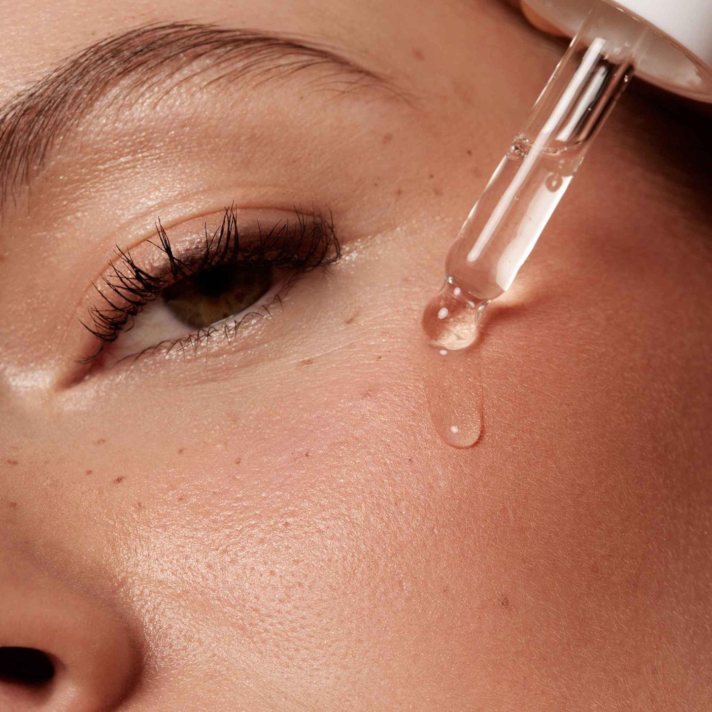 Nuda Cloudserum