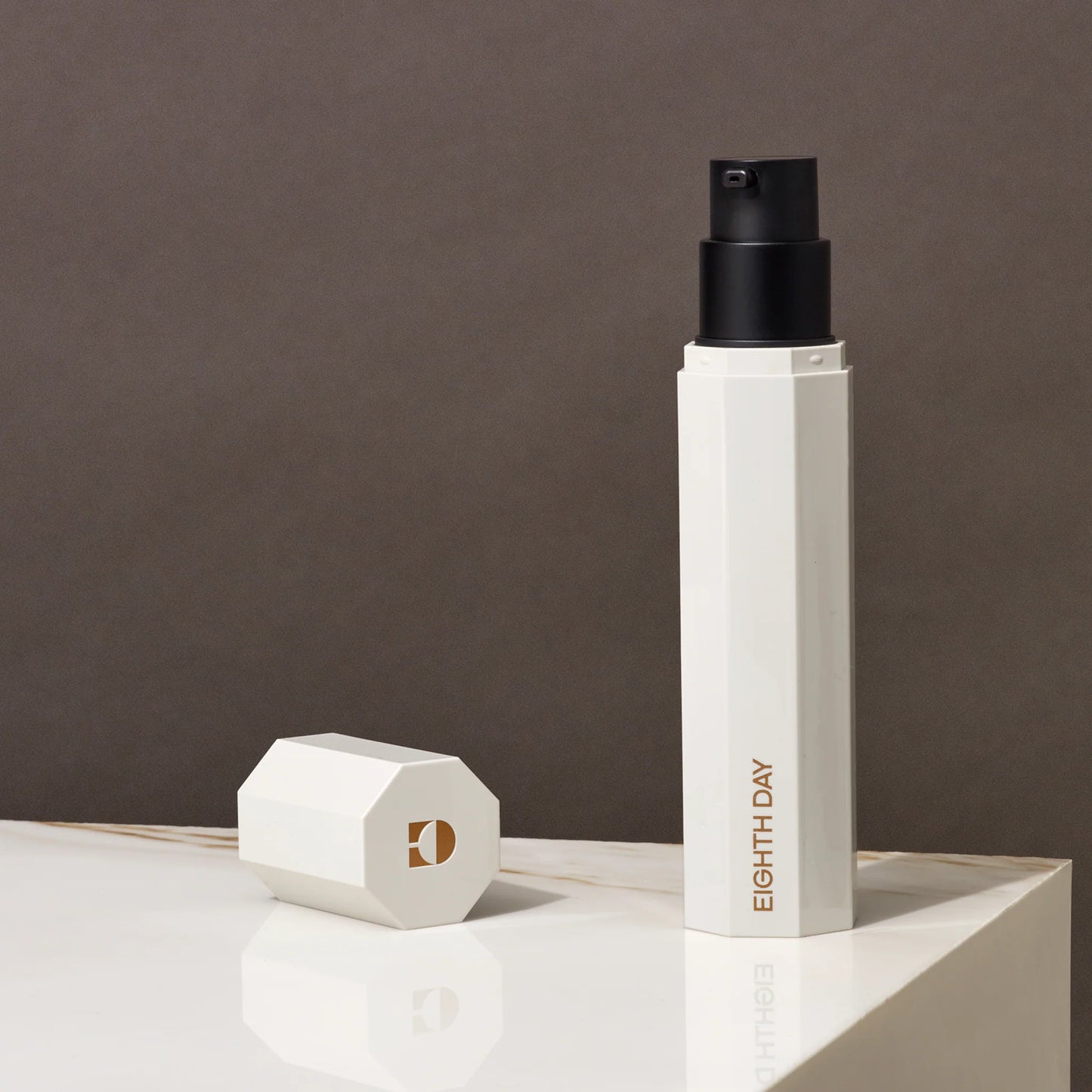 Eighth Day The Rejuvenating Moisturizing Primer SPF 30