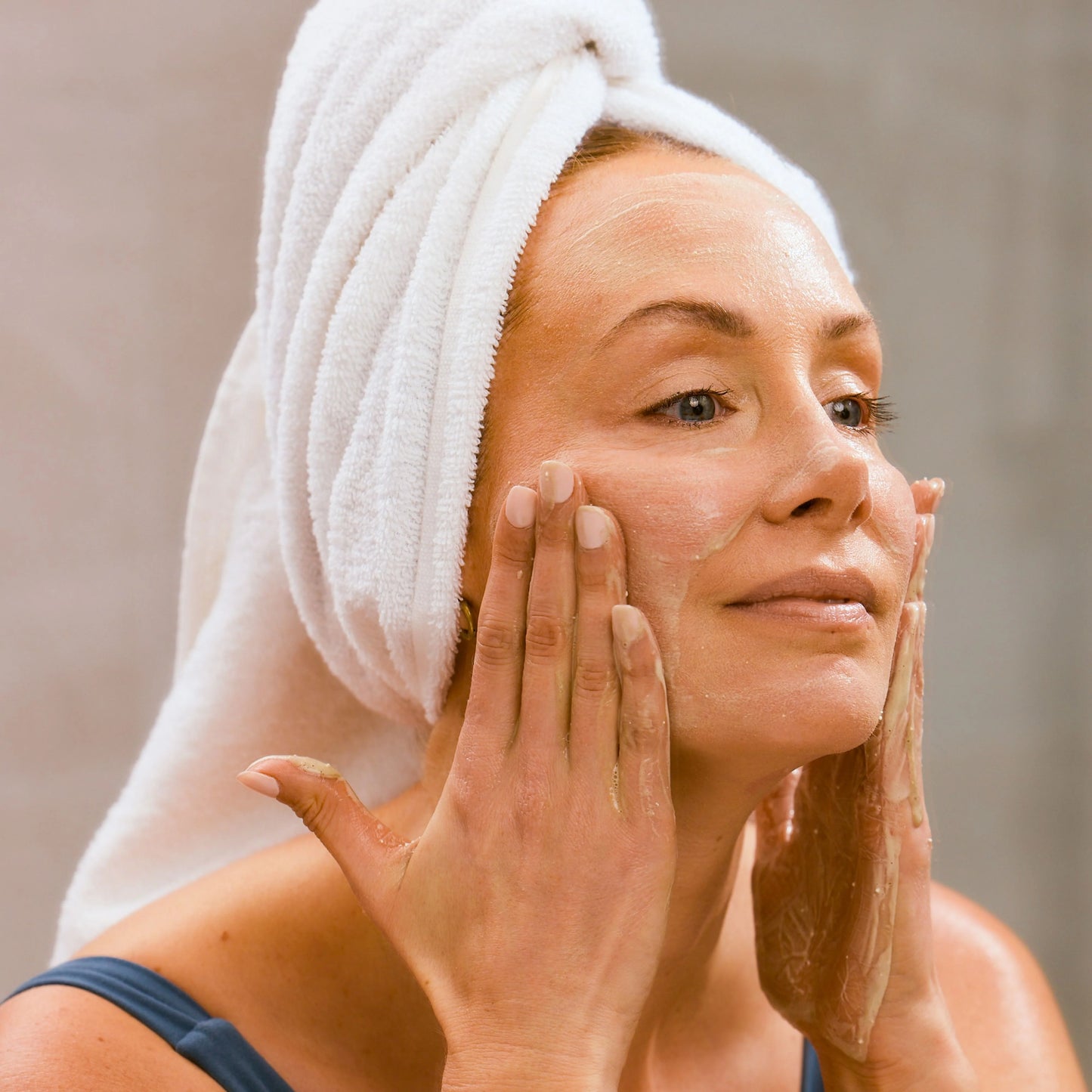 Omnilux Enzyme Powder Cleanser