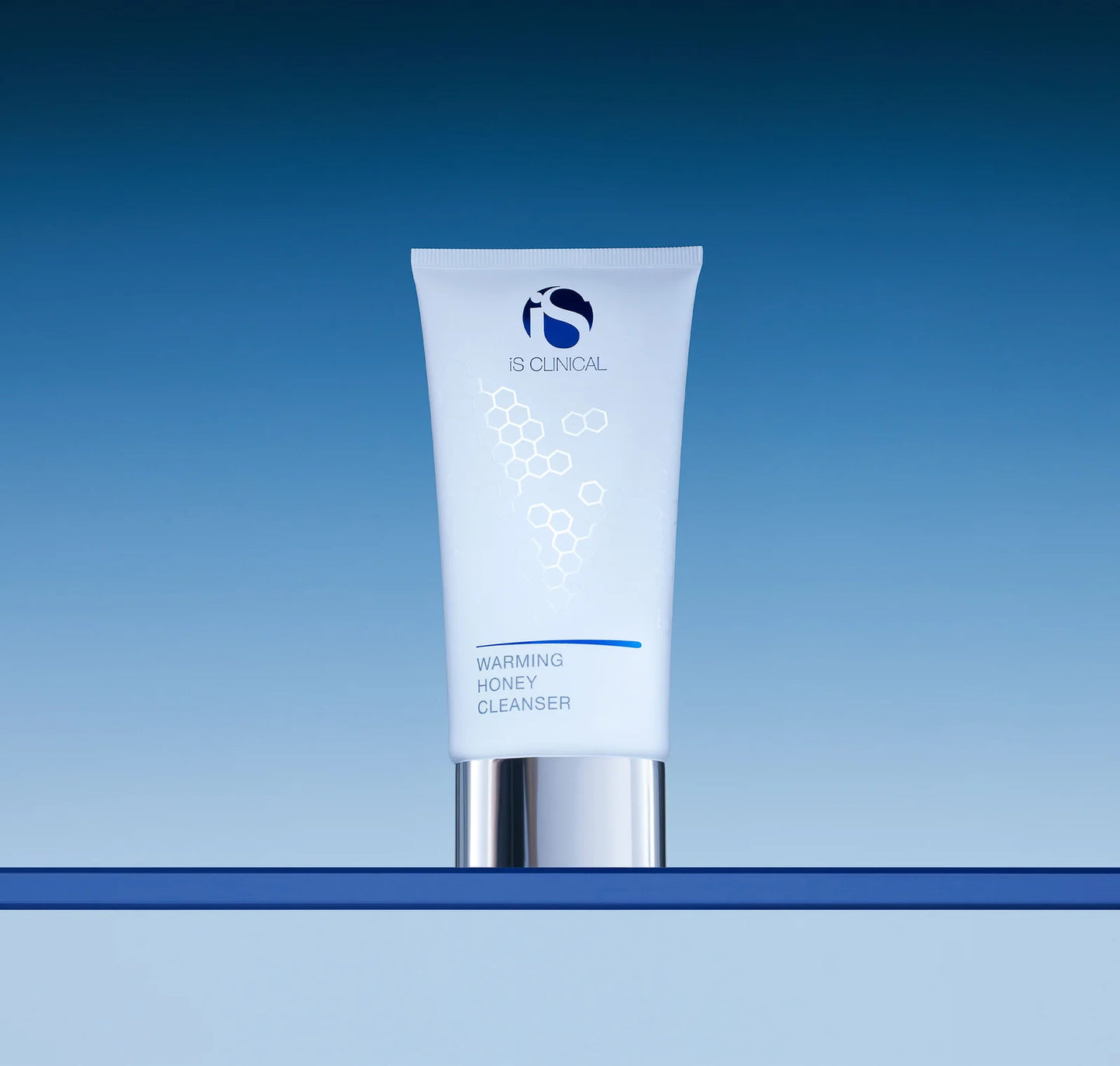 iS Clinical Warming Honey Cleanser