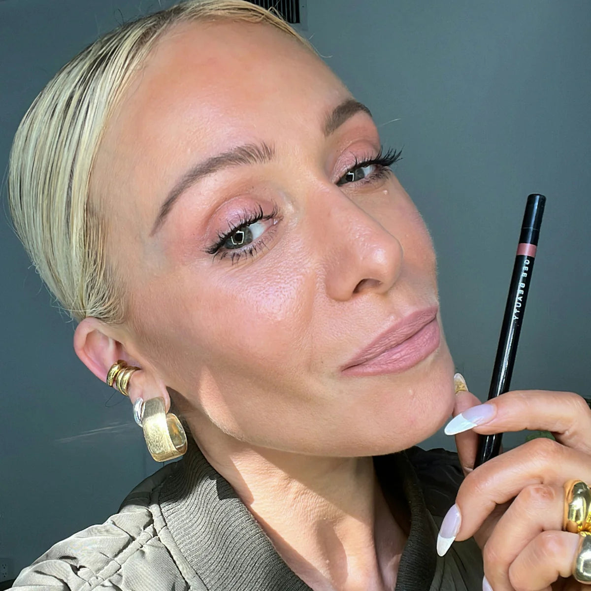 Gee Beauty Creamy Lip Define Pencil